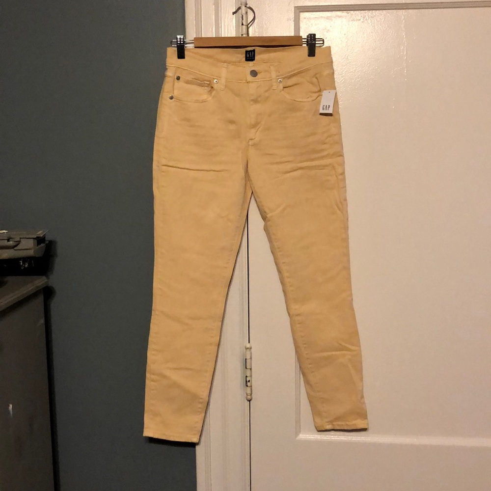 Never worn cream color skinny denim